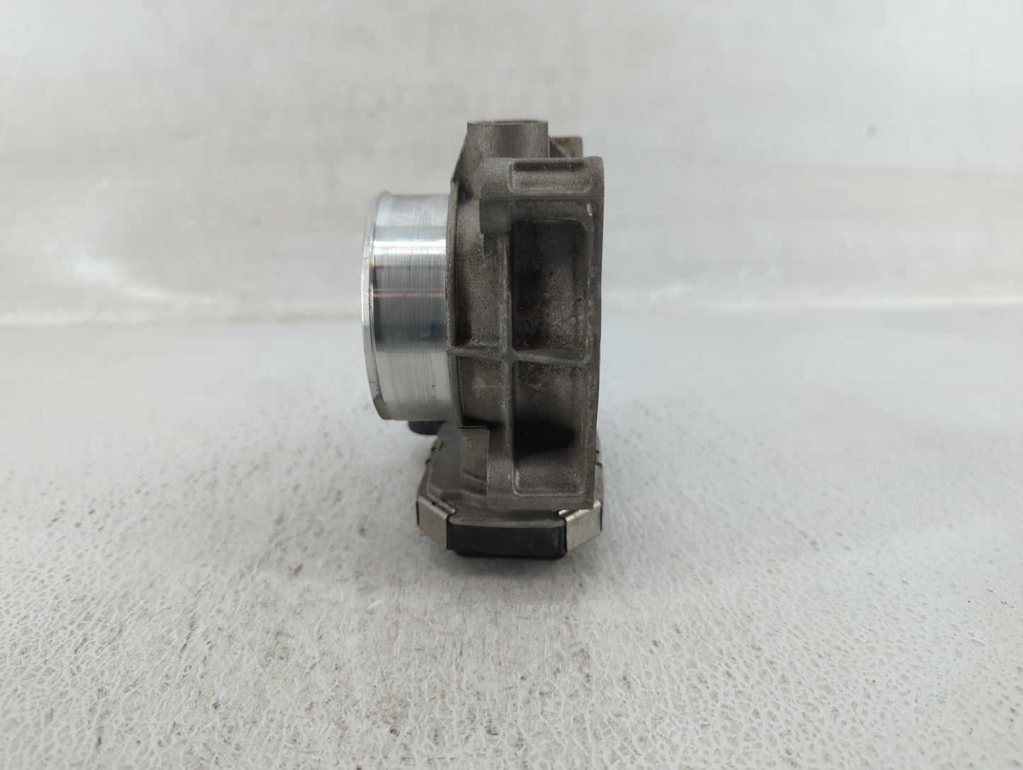 2016-2019 Chevrolet Impala Throttle Body P/N:12670839AA 12627217DA Fits Fits 2016 2017 2018 2019 2020 2021 2022 OEM Used Aut