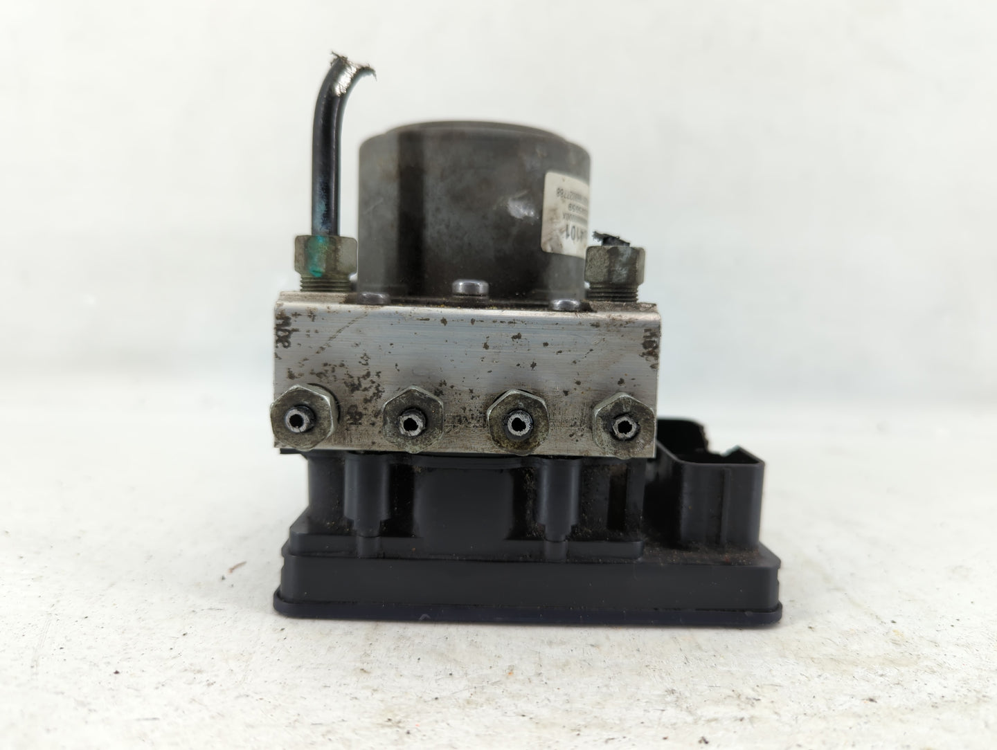 2014-2016 Chevrolet Impala ABS Pump Control Module Replacement P/N:23234098 Fits Fits 2014 2015 2016 OEM Used Auto Parts - O