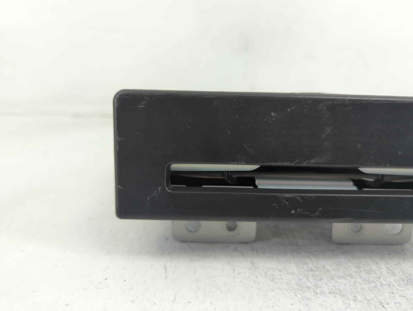 2006-2016 Chevrolet Impala Radio AM FM Cd Player Receiver Replacement P/N:84016434 Fits OEM Used Auto Parts - Oemusedautopar