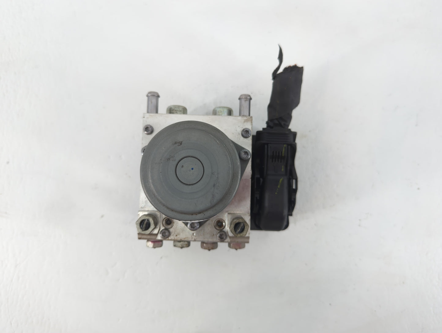 2014-2016 Chevrolet Impala ABS Pump Control Module Replacement P/N:23234101 Fits Fits 2014 2015 2016 OEM Used Auto Parts - O