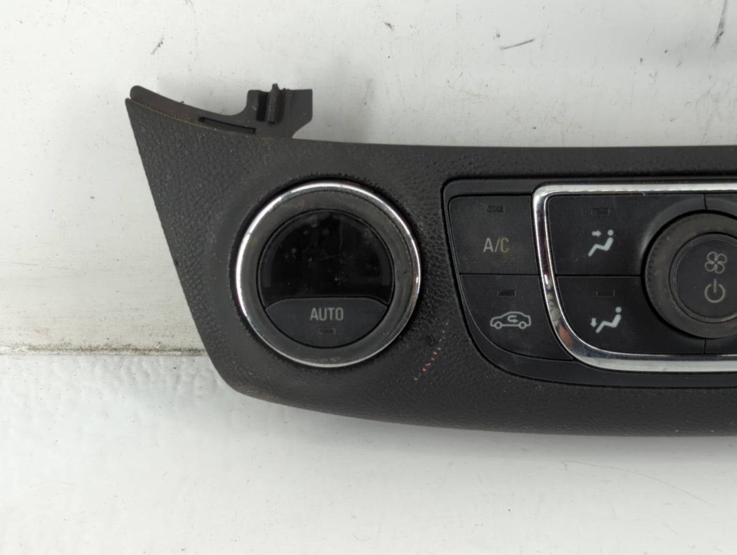2014-2020 Chevrolet Impala Climate Control Module Temperature AC/Heater Replacement P/N:23453509 Fits OEM Used Auto Parts - 