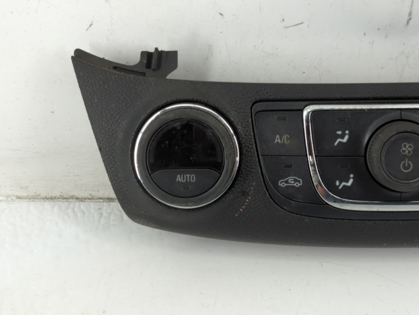 2014-2020 Chevrolet Impala Climate Control Module Temperature AC/Heater Replacement P/N:23453509 Fits OEM Used Auto Parts - 