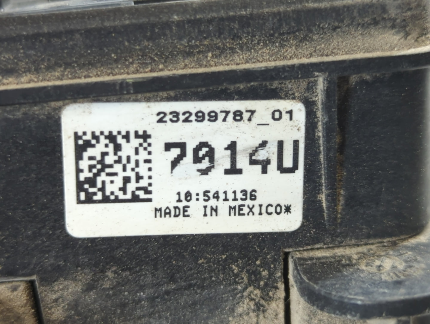 2016 Chevrolet Impala Fusebox Fuse Box Panel Relay Module P/N:23299787_01 Fits OEM Used Auto Parts - Oemusedautoparts1.com