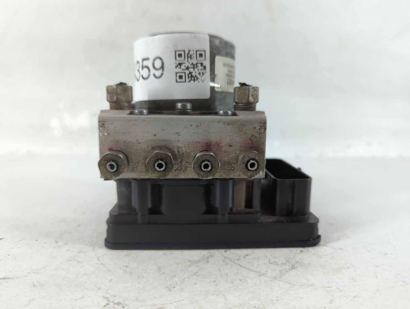 2014-2016 Chevrolet Impala ABS Pump Control Module Replacement P/N:23234098 Fits Fits 2014 2015 2016 OEM Used Auto Parts - O