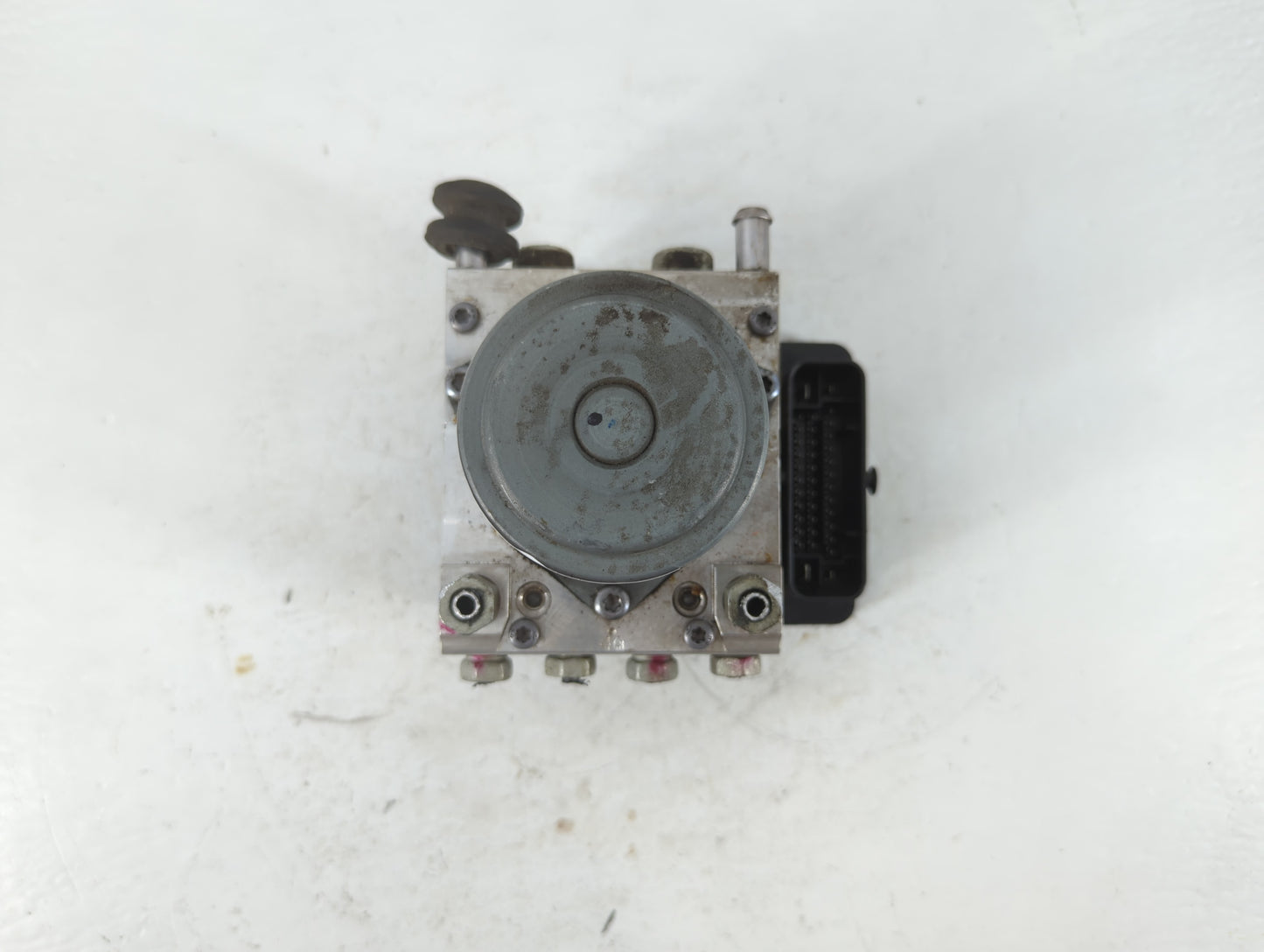 2014-2016 Chevrolet Impala ABS Pump Control Module Replacement P/N:23234098 Fits Fits 2014 2015 2016 OEM Used Auto Parts - O