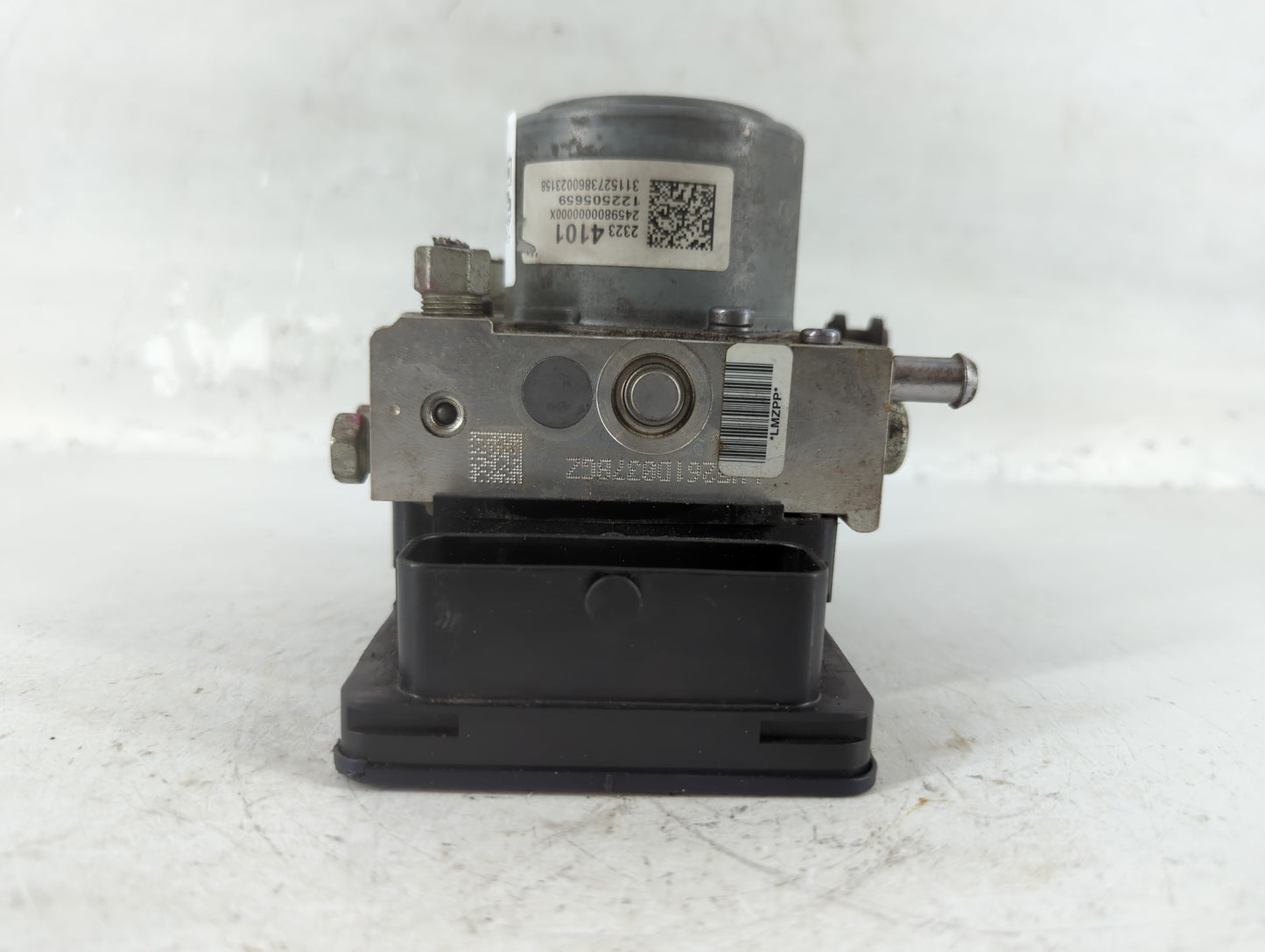 2014-2016 Chevrolet Impala ABS Pump Control Module Replacement P/N:23234098 Fits Fits 2014 2015 2016 OEM Used Auto Parts - O