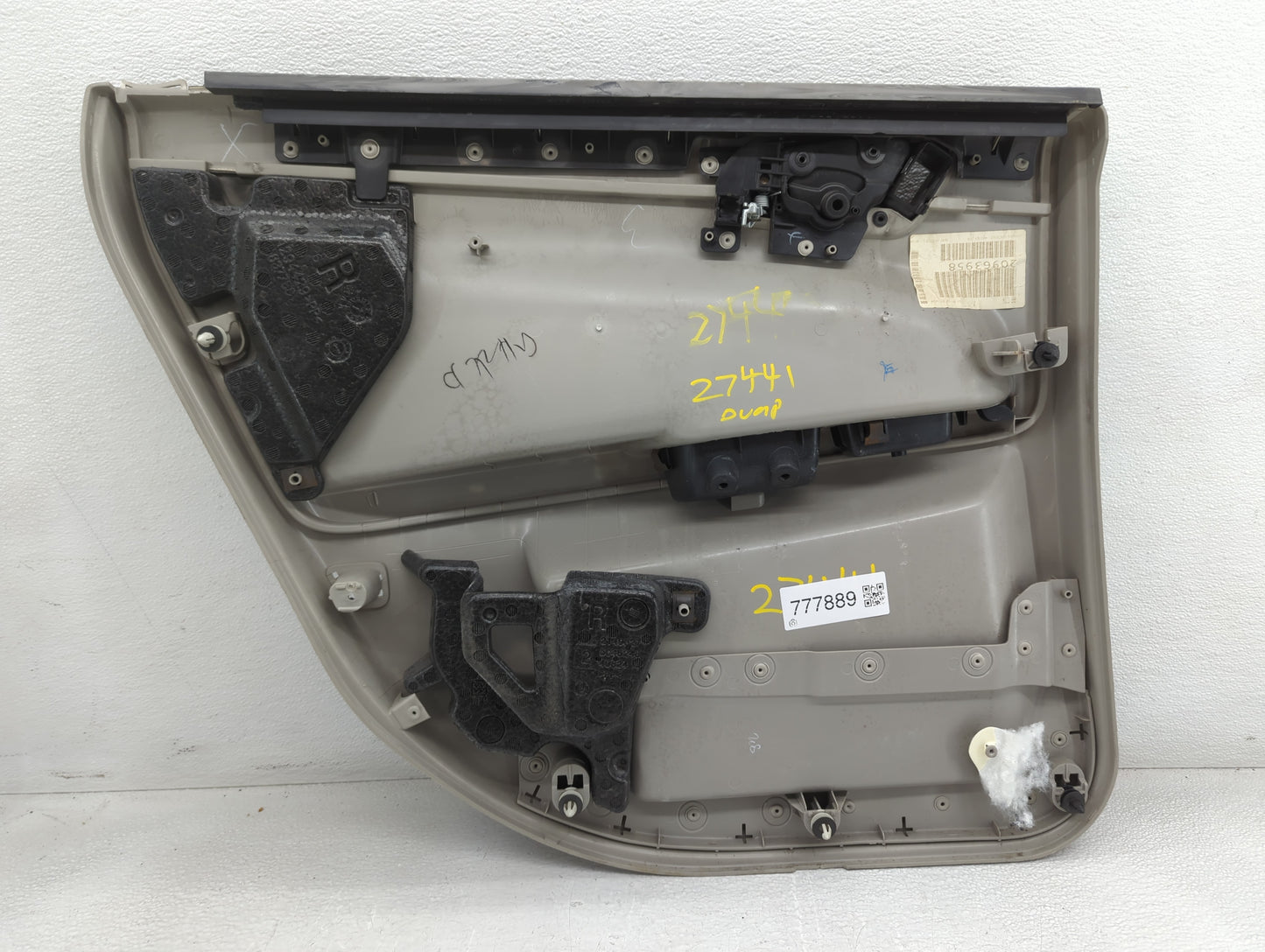 2016 Chevrolet Impala Rear Right Passenger Interior Door Panel Trim - Oemusedautoparts1.com