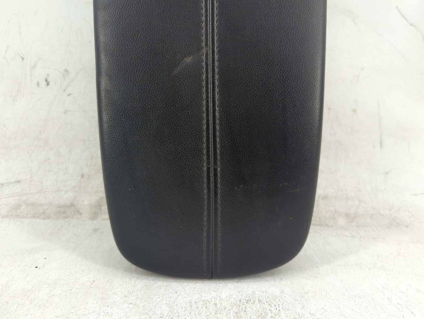 2016-2018 Chevrolet Malibu Center Console Armrest Cover Lid Fits Fits 2016 2017 2018 OEM Used Auto Parts - Oemusedautoparts1