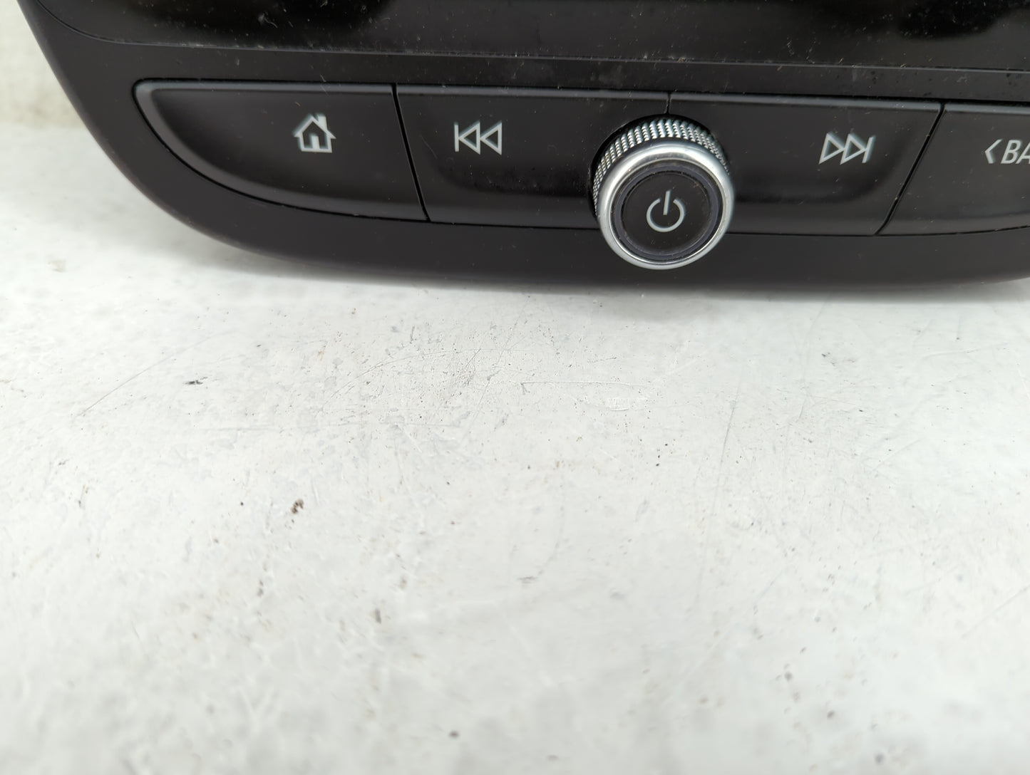 2016 Chevrolet Malibu Radio AM FM Cd Player Receiver Replacement P/N:84030865 Fits OEM Used Auto Parts - Oemusedautoparts1.c