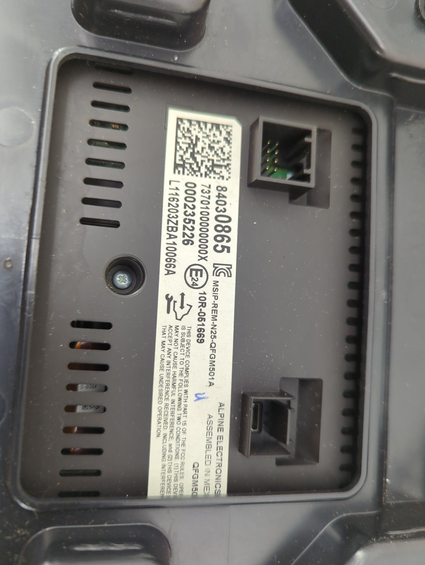 2016 Chevrolet Malibu Radio AM FM Cd Player Receiver Replacement P/N:84030865 Fits OEM Used Auto Parts - Oemusedautoparts1.c