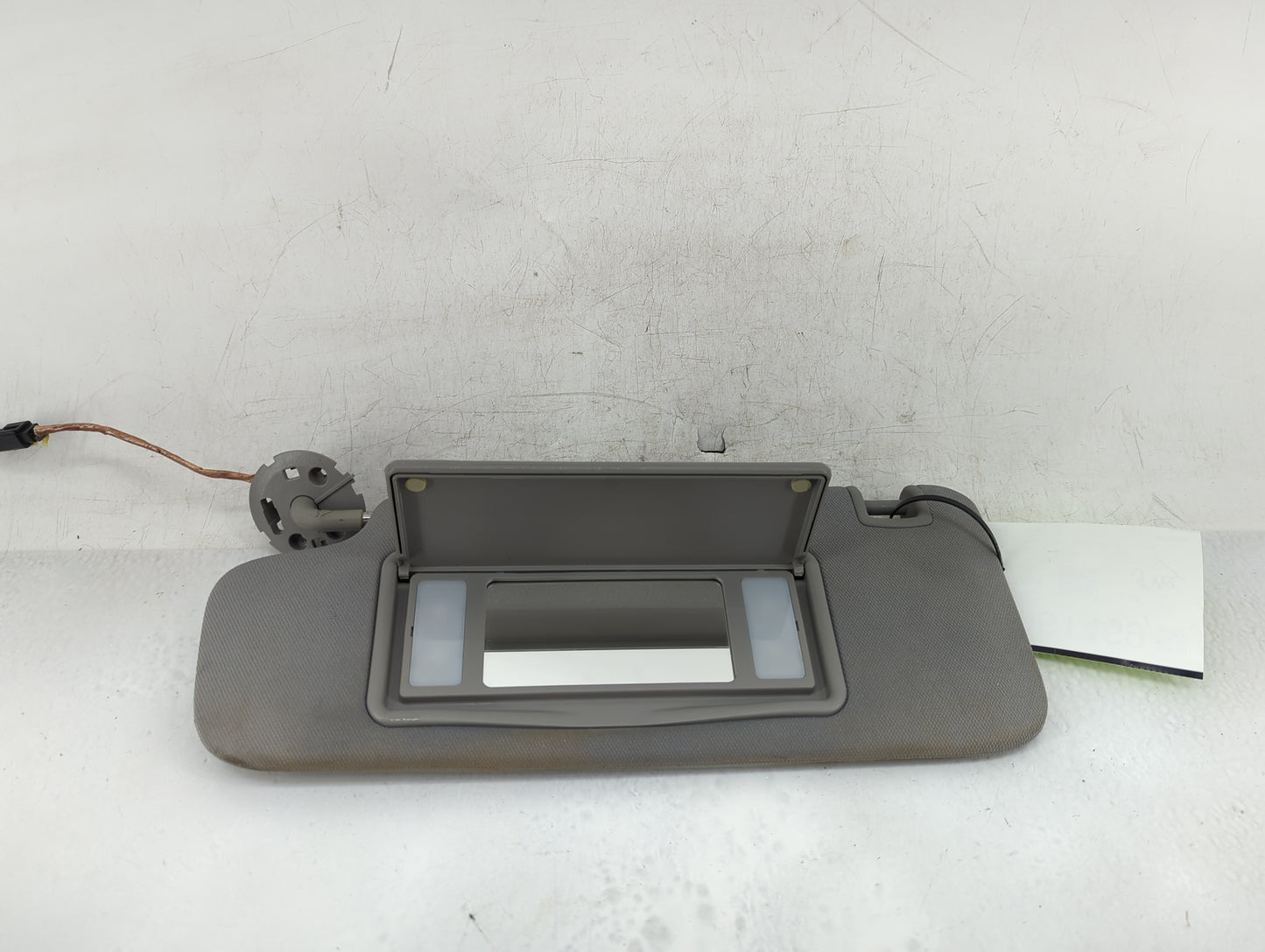 2016-2021 Chevrolet Malibu Sun Visor Shade Replacement Driver Left Mirror Fits Fits 2016 2017 2018 2019 2020 2021 OEM Used A