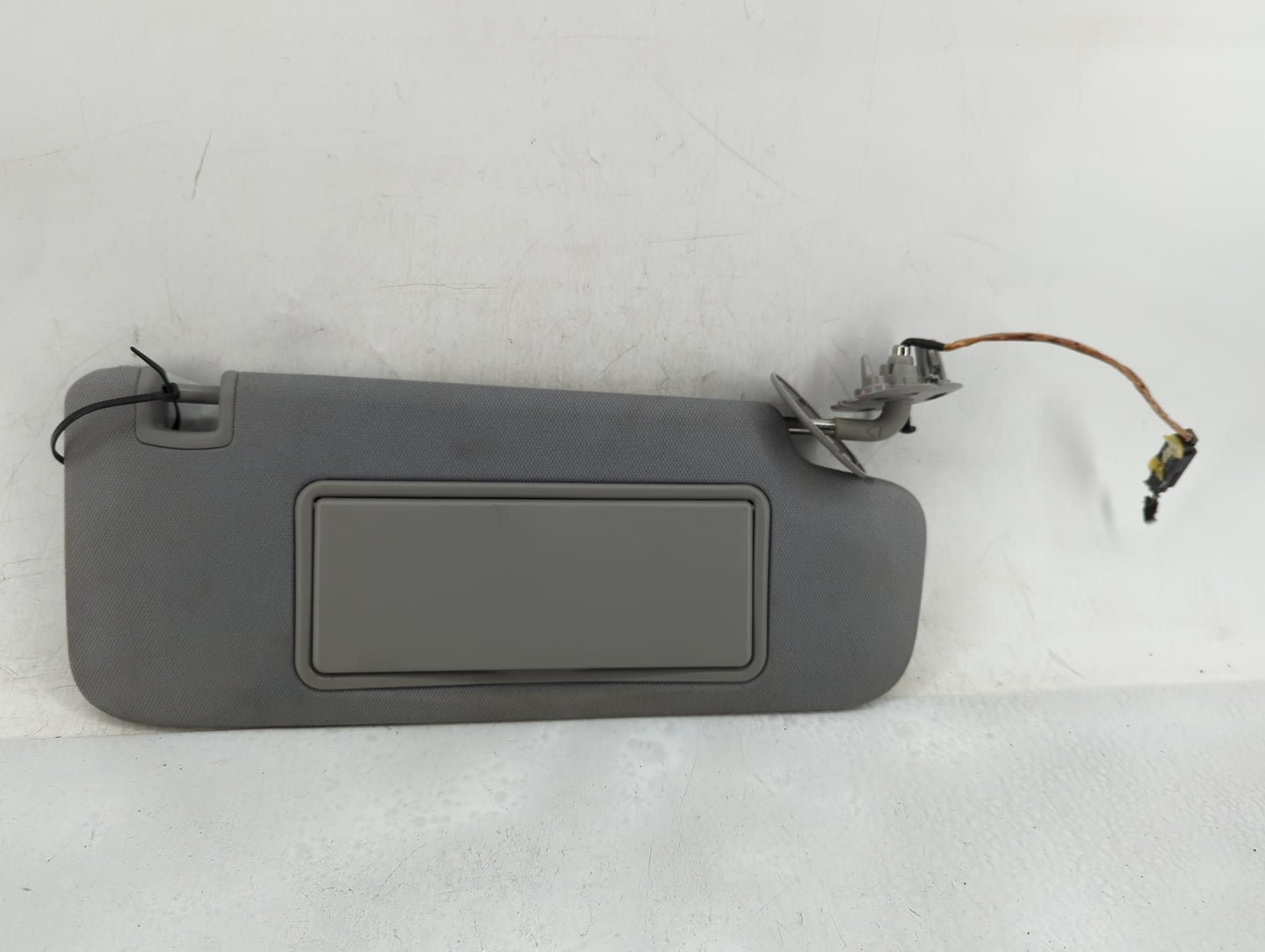 2016-2021 Chevrolet Malibu Sun Visor Shade Replacement Passenger Right Mirror Fits Fits 2016 2017 2018 2019 2020 2021 OEM Us