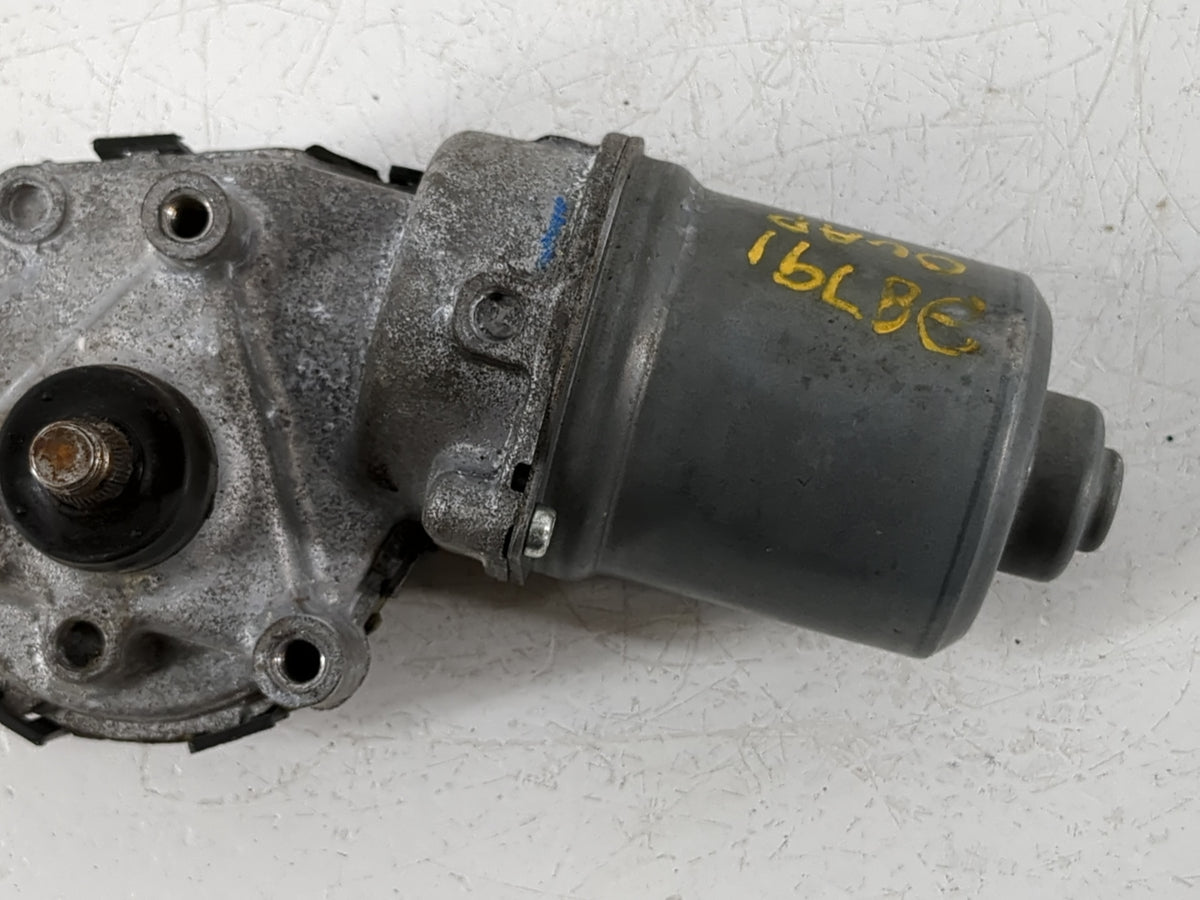 2016-2021 Chevrolet Malibu Front Windshield Wiper Motor Fits Fits 2016 2017 2018 2019 2020 2021 OEM Used Auto Parts - Oemuse