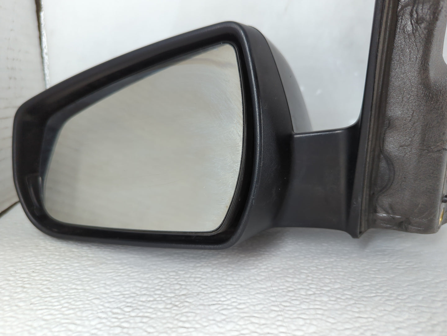 2016-2021 Chevrolet Malibu Passenger Side View Mirror - Right Door Mirror OEM Used - Oemusedautoparts1.com