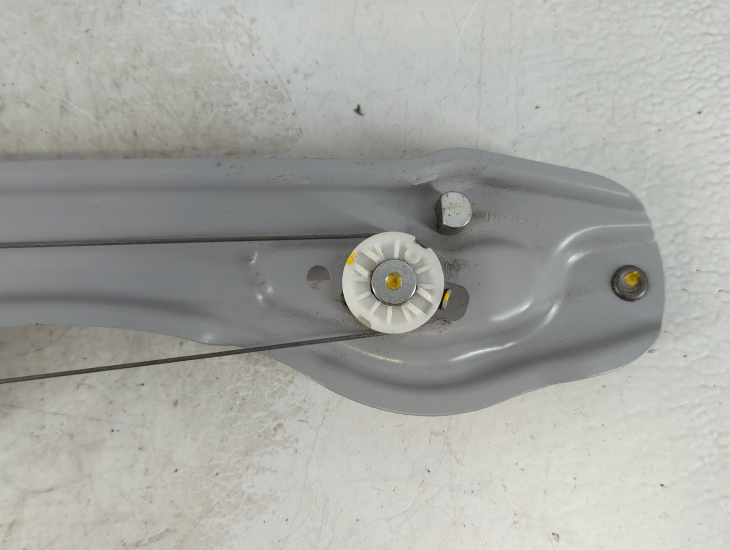 2016-2021 Chevrolet Malibu Driver Left Rear Window Regulator 1072400 - Oemusedautoparts1.com