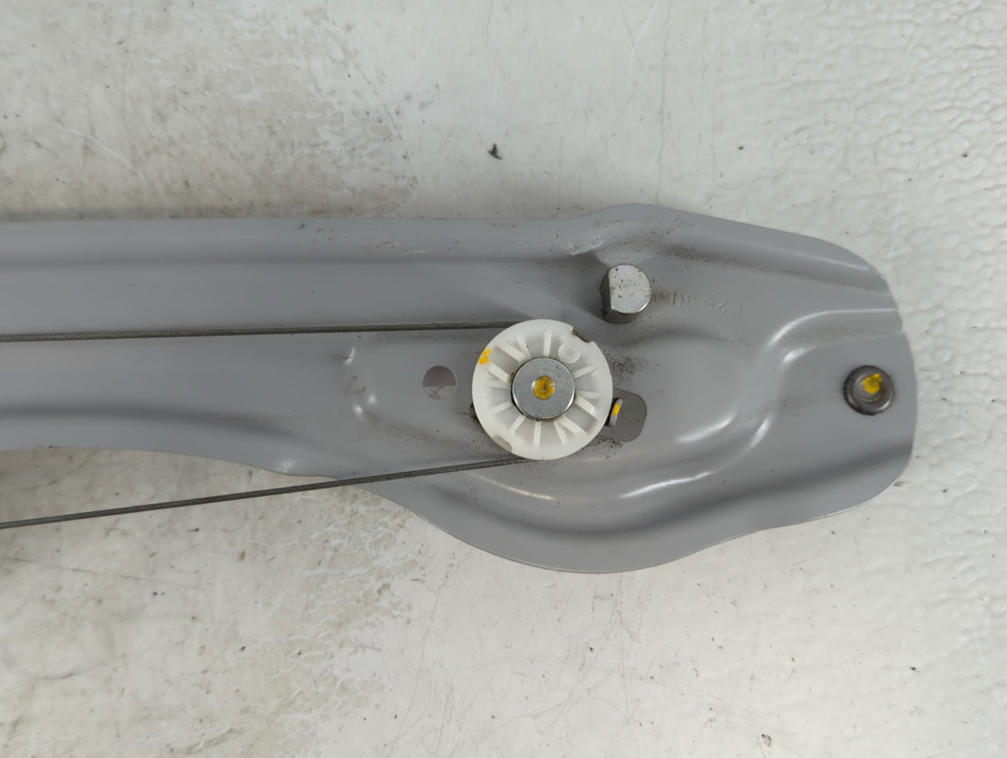 2016-2021 Chevrolet Malibu Driver Left Rear Window Regulator 1072400 - Oemusedautoparts1.com