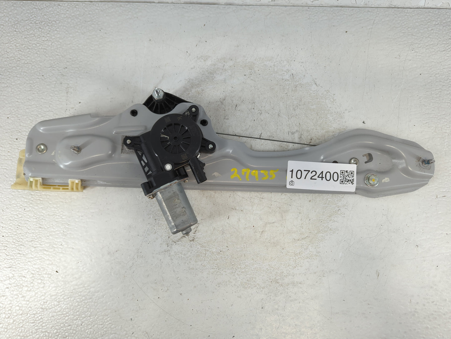 2016-2021 Chevrolet Malibu Driver Left Rear Window Regulator 1072400 - Oemusedautoparts1.com