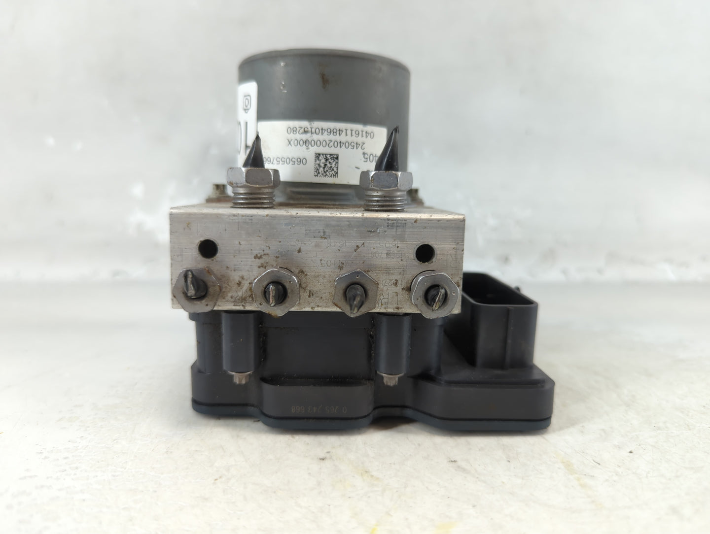 2016 Chevrolet Malibu ABS Pump Control Module Replacement P/N:23410405 Fits OEM Used Auto Parts - Oemusedautoparts1.com