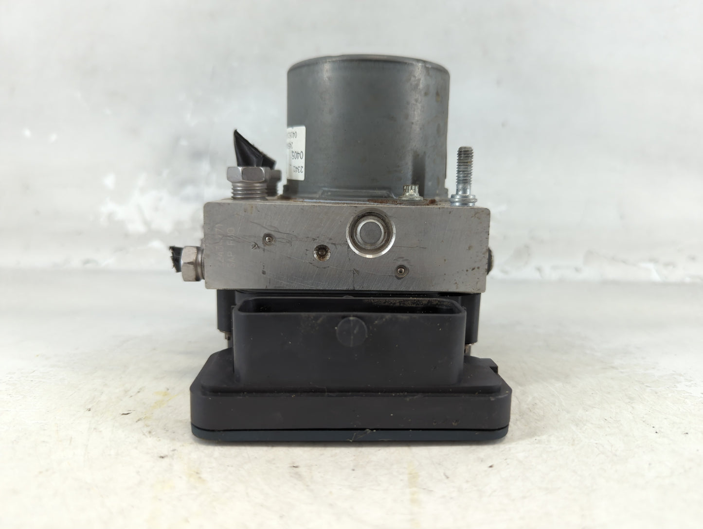 2016 Chevrolet Malibu ABS Pump Control Module Replacement P/N:23410405 Fits OEM Used Auto Parts - Oemusedautoparts1.com