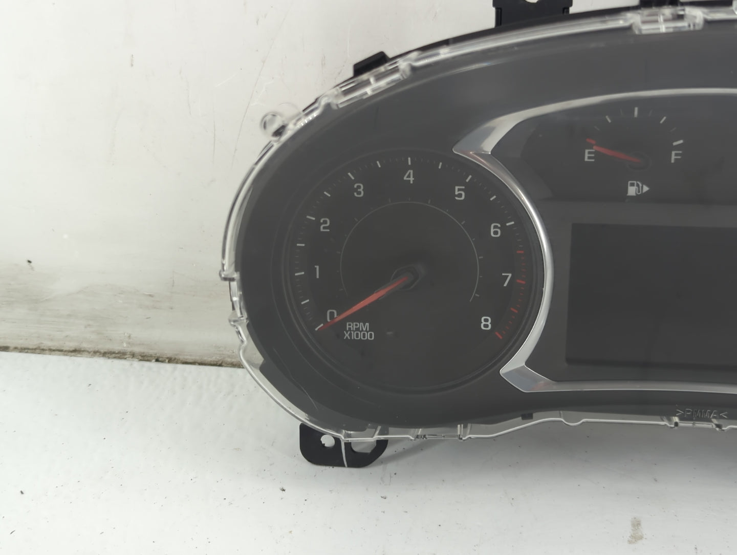 2016 Chevrolet Malibu Instrument Cluster Speedometer Gauges P/N:84105428 84105432 Fits OEM Used Auto Parts - Oemusedautopart