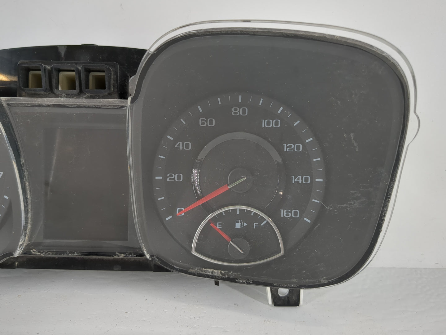2016 Chevrolet Malibu Instrument Cluster Speedometer Gauges P/N:23263745 Fits OEM Used Auto Parts - Oemusedautoparts1.com