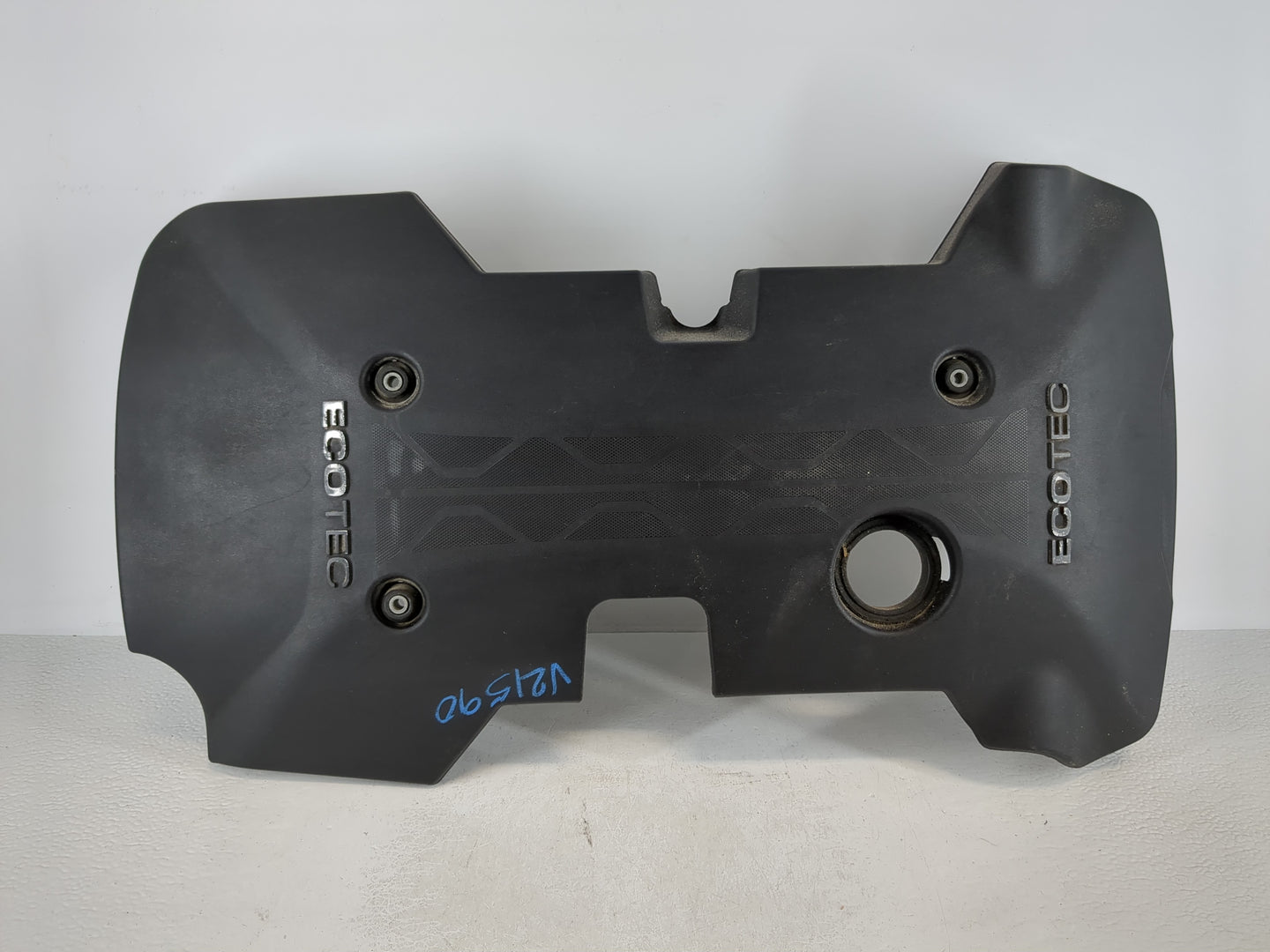 2016 Chevrolet Malibu Engine Cover - Oemusedautoparts1.com