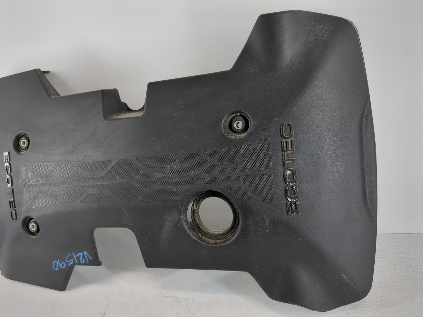 2016 Chevrolet Malibu Engine Cover - Oemusedautoparts1.com