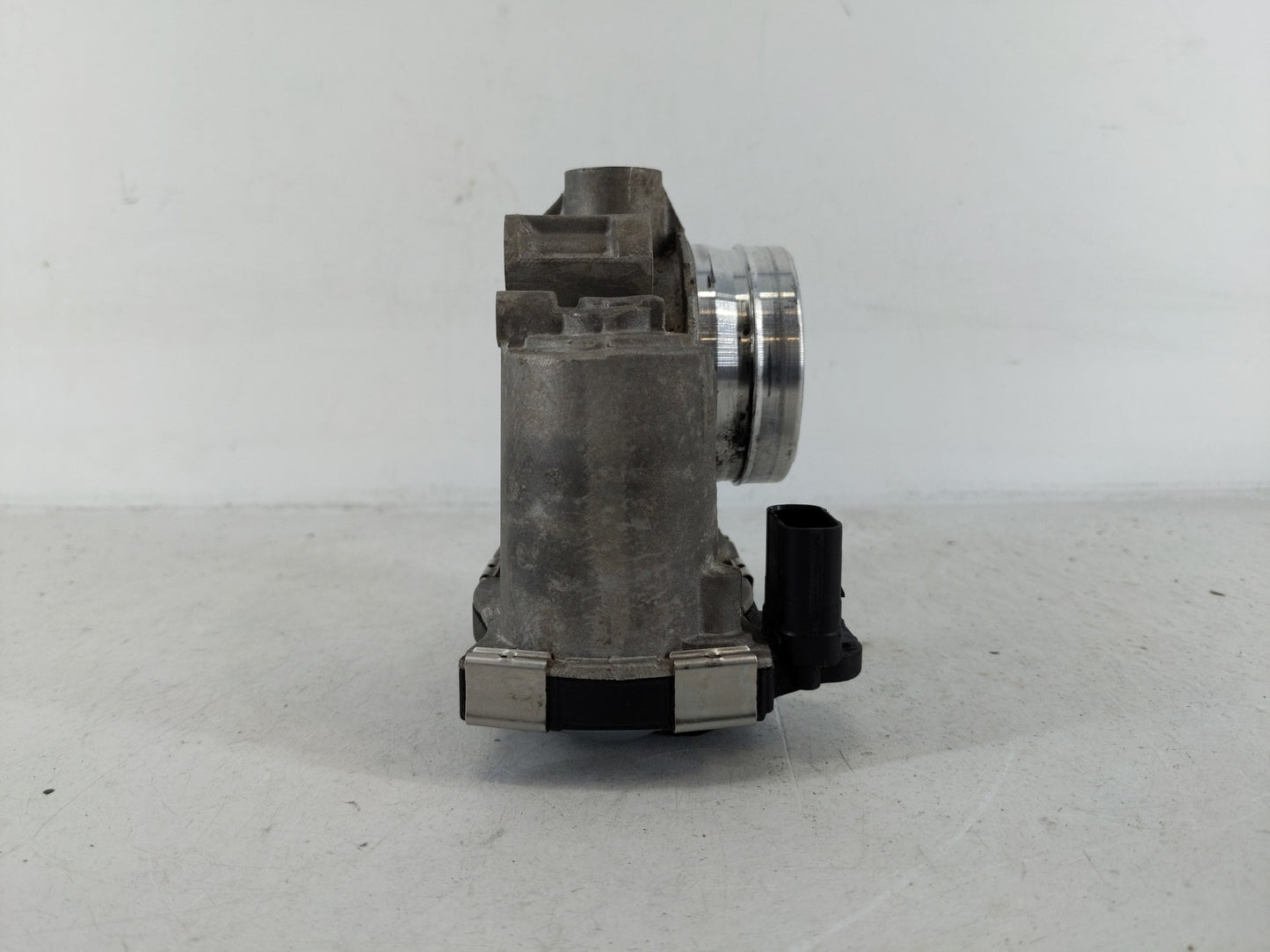 2016-2021 Chevrolet Malibu Throttle Body P/N:12659491BA Fits Fits 2016 2017 2018 2019 2020 2021 2022 OEM Used Auto Parts - O