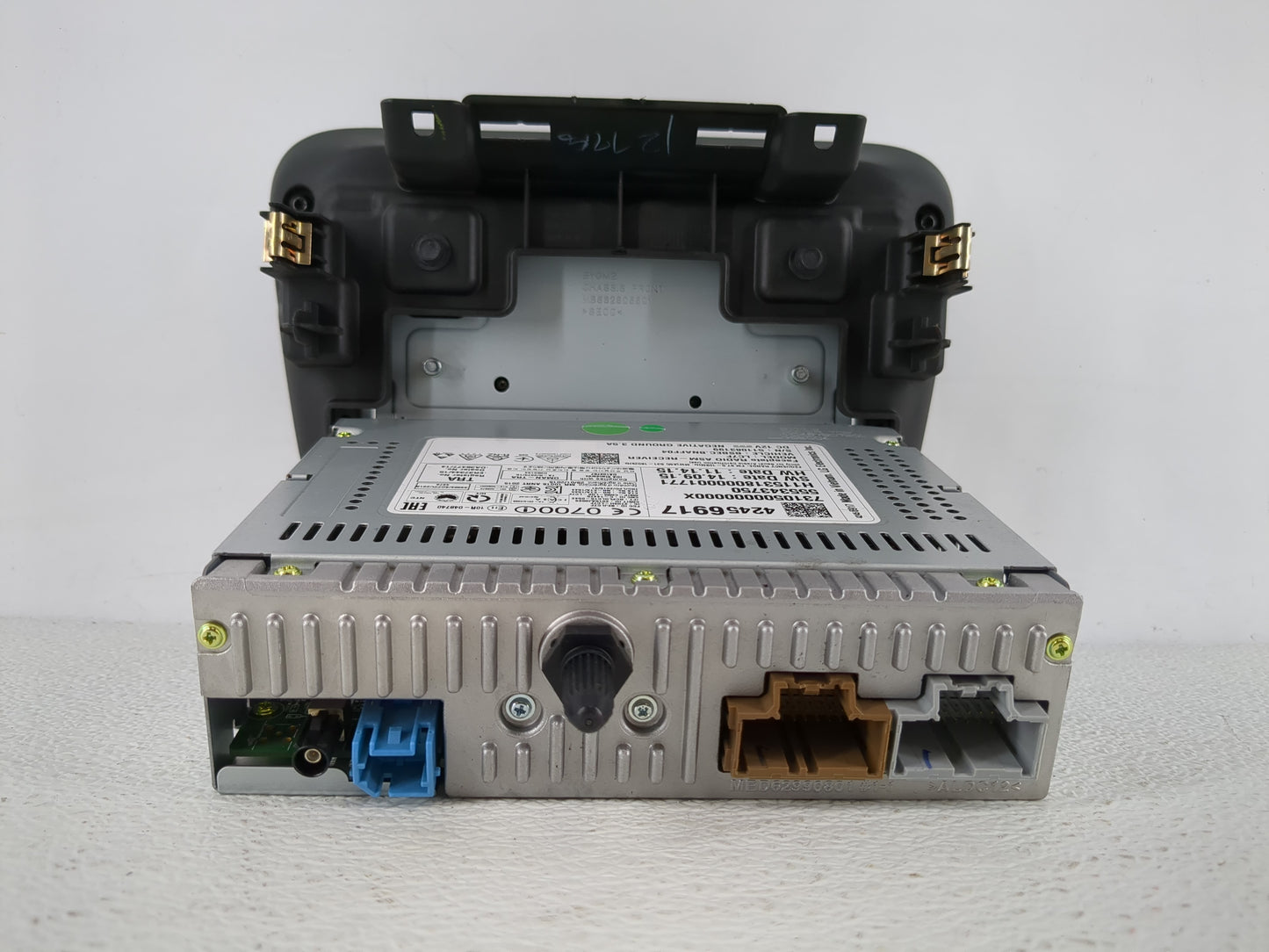 2016 Chevrolet Malibu Radio AM FM Cd Player Receiver Replacement P/N:42456917 Fits OEM Used Auto Parts - Oemusedautoparts1.c
