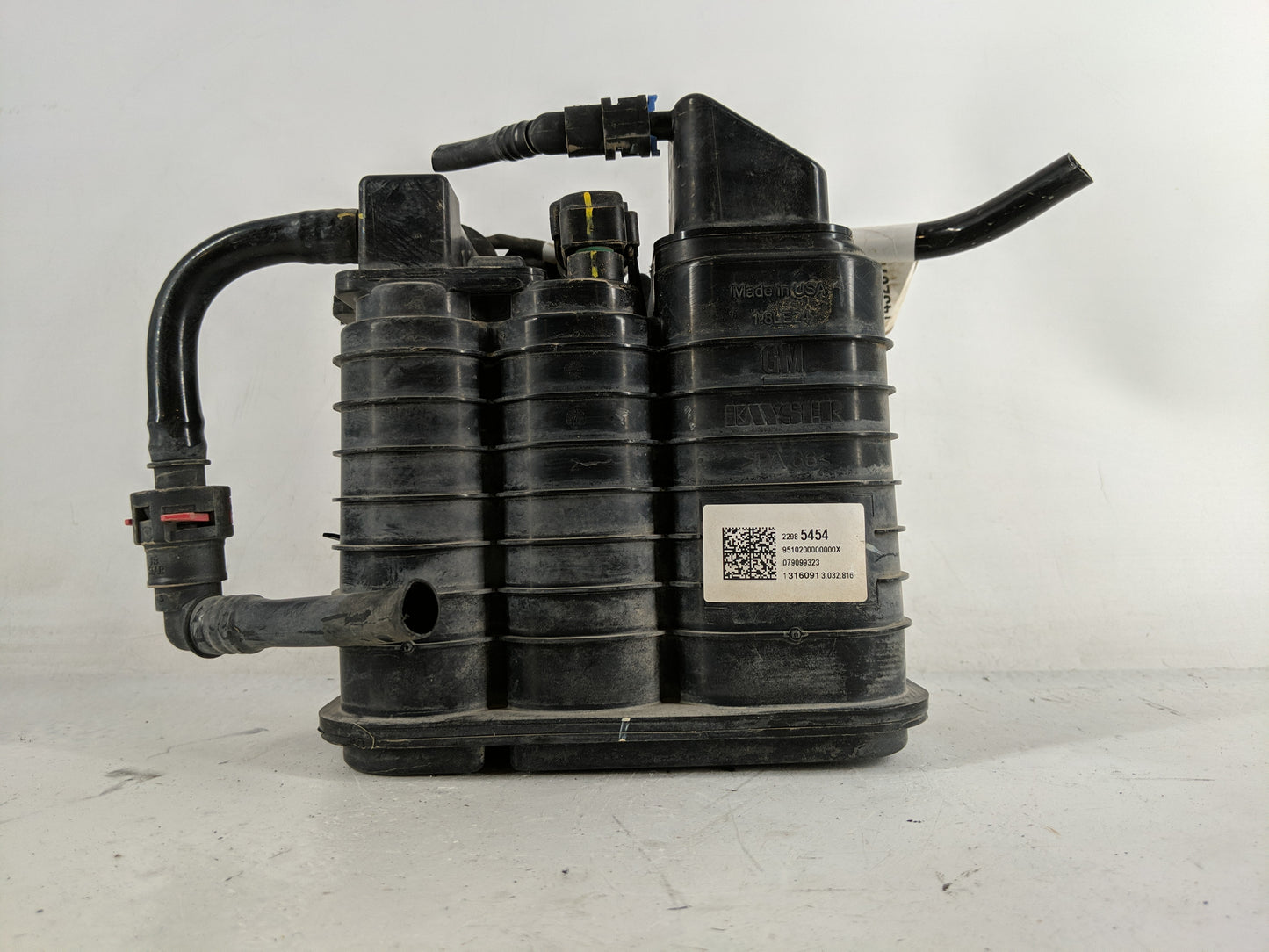 2016 Chevrolet Malibu Fuel Vapor Charcoal Canister - Oemusedautoparts1.com