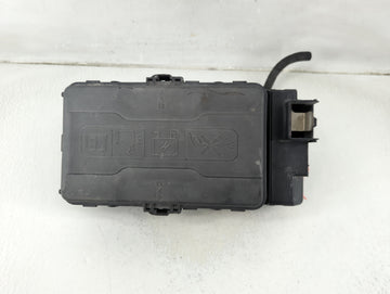 2016-2017 Chevrolet Malibu Fusebox Fuse Box Panel Relay Module Fits Fits 2016 2017 OEM Used Auto Parts - Oemusedautoparts1.c