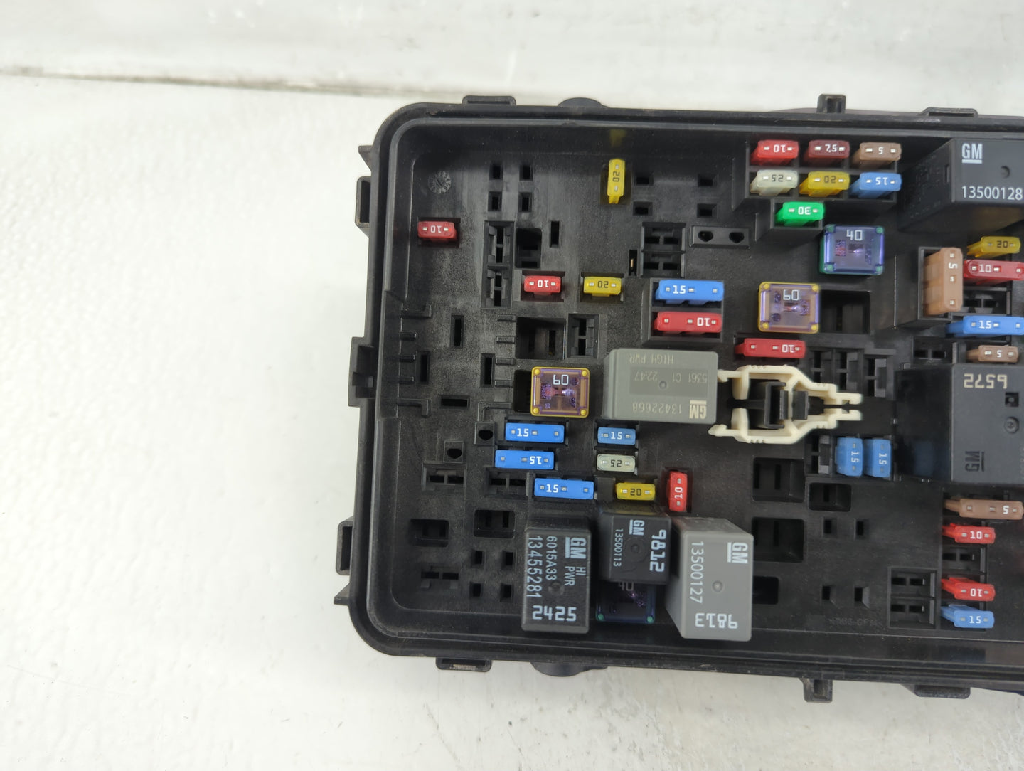 2016-2017 Chevrolet Malibu Fusebox Fuse Box Panel Relay Module Fits Fits 2016 2017 OEM Used Auto Parts - Oemusedautoparts1.c