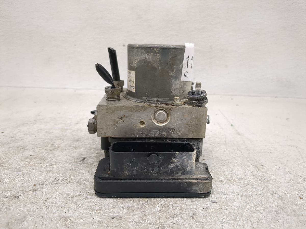 2016 Chevrolet Malibu Anti-Lock Brake ABS Pump Module Actuator OEM P/N:23410405 Fits OEM Used Auto Parts - Oemusedautoparts1