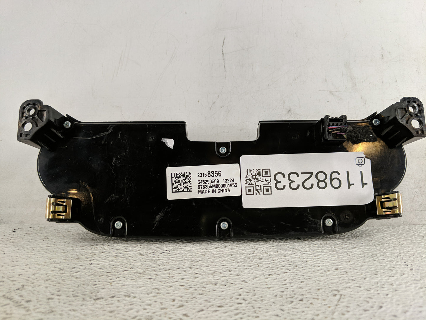 2014-2016 Chevrolet Malibu Radio Control Panel - Oemusedautoparts1.com