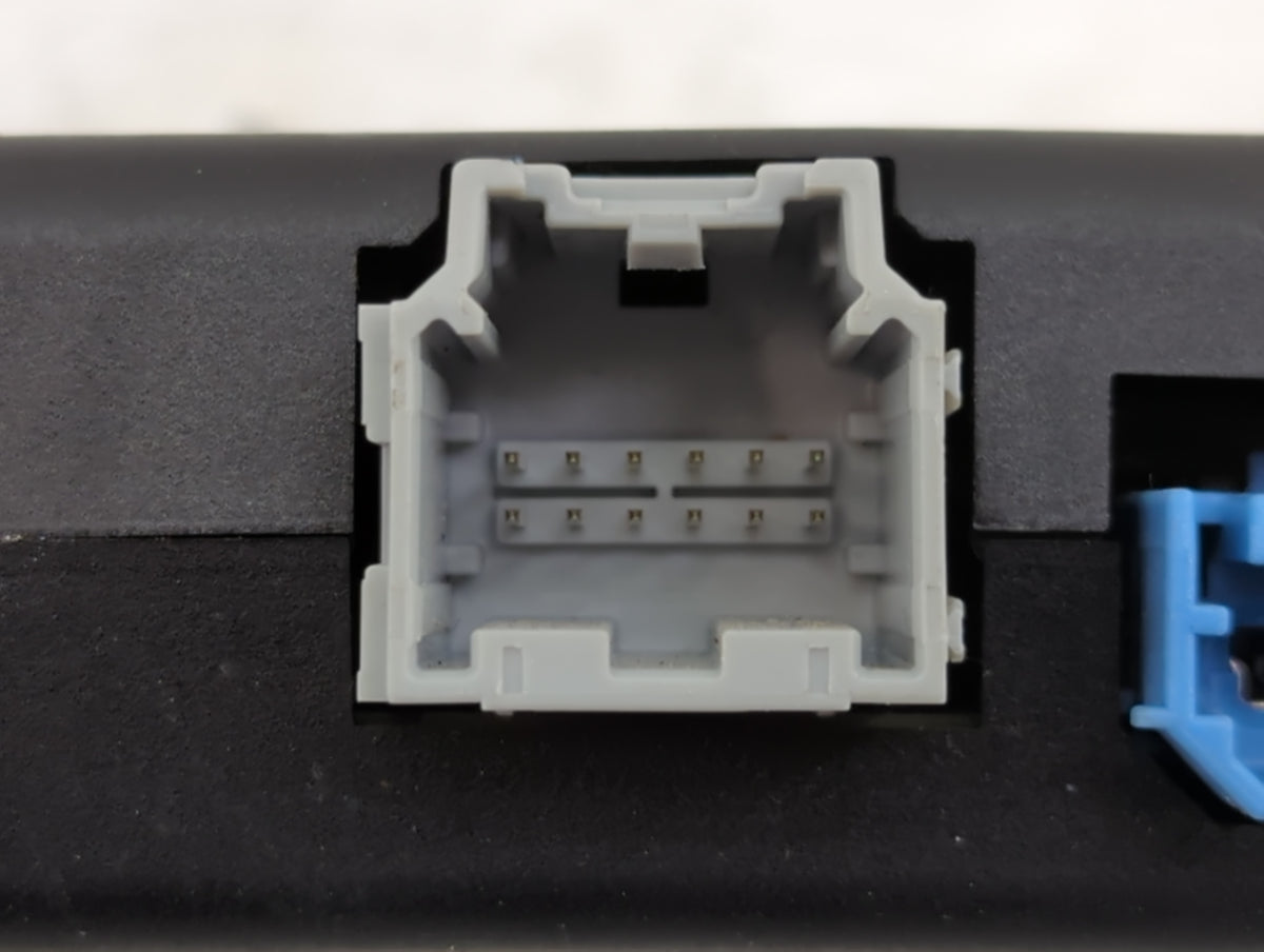 2016-2017 Chevrolet Malibu Communication Control Module - Oemusedautoparts1.com