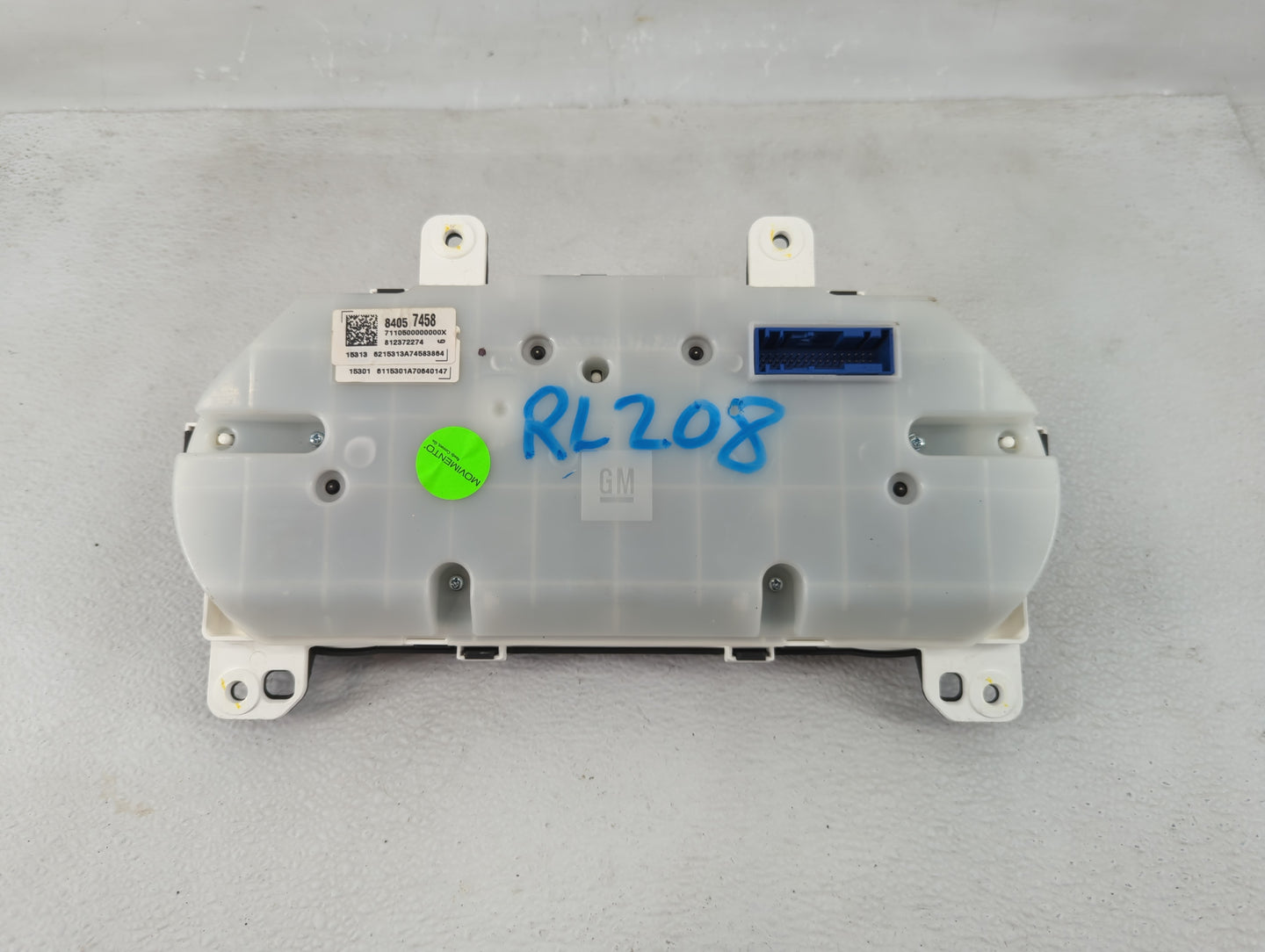 2016 Chevrolet Malibu Instrument Cluster Speedometer Gauges P/N:84057458 Fits OEM Used Auto Parts - Oemusedautoparts1.com