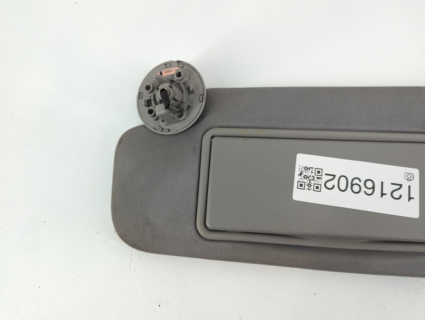 2016 Chevrolet Malibu Sun Visor Shade Replacement Driver Left Mirror Fits OEM Used Auto Parts - Oemusedautoparts1.com