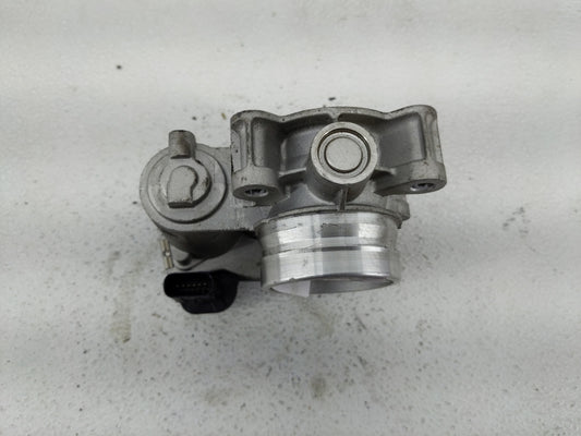 2016-2021 Chevrolet Malibu Throttle Body Fits Fits 2016 2017 2018 2019 2020 2021 2022 OEM Used Auto Parts