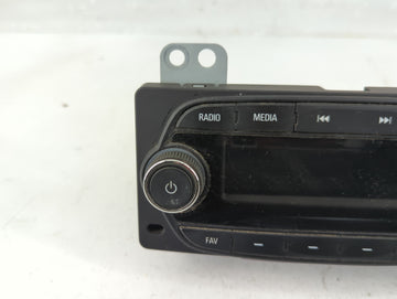 2016 Chevrolet Malibu Radio AM FM Cd Player Receiver Replacement P/N:557799431 42497391 Fits OEM Used Auto Parts