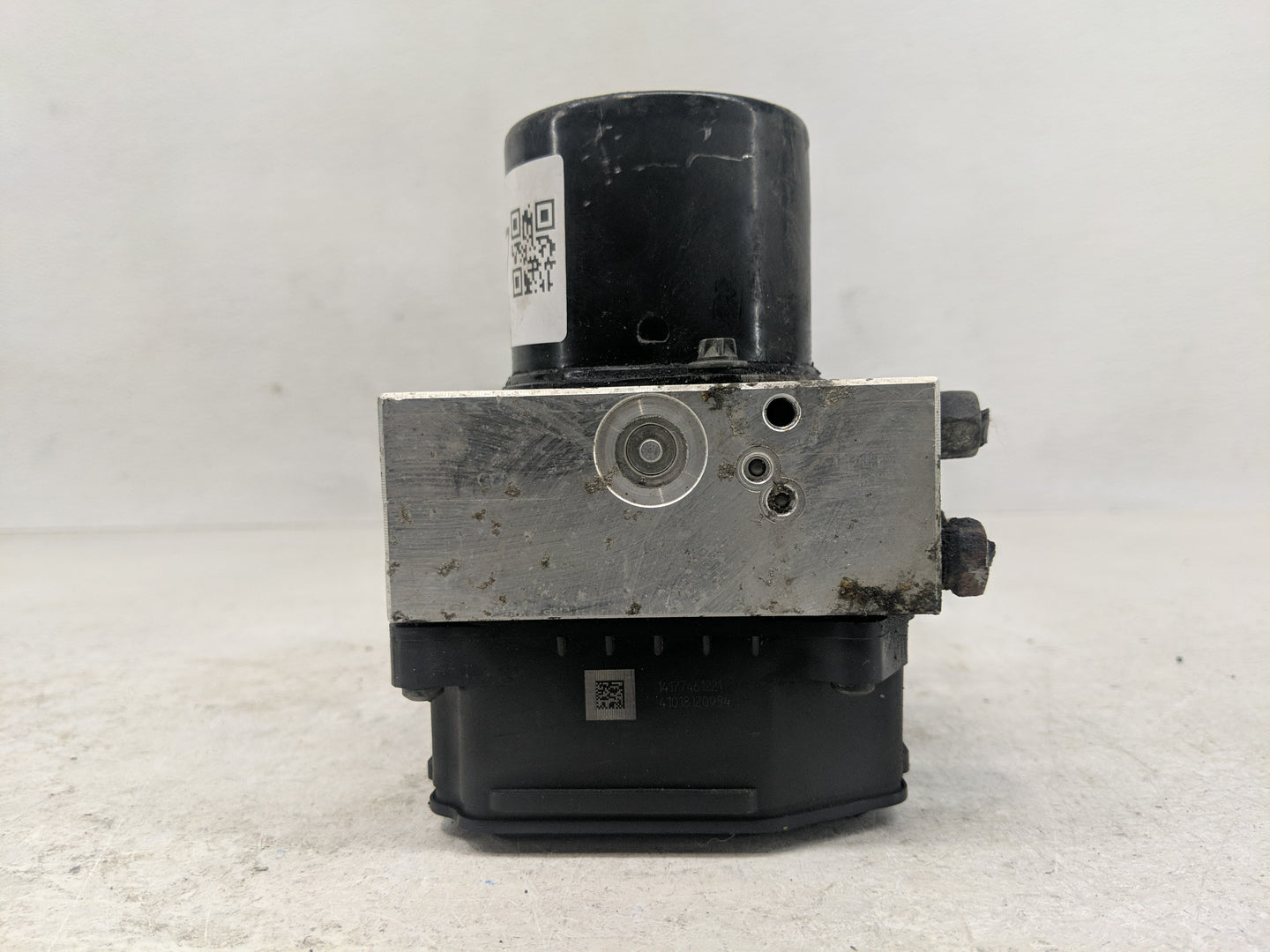 2013-2016 Chevrolet Malibu ABS Pump Control Module Replacement P/N:22863598 Fits Fits 2012 2013 2014 2015 2016 OEM Used Auto