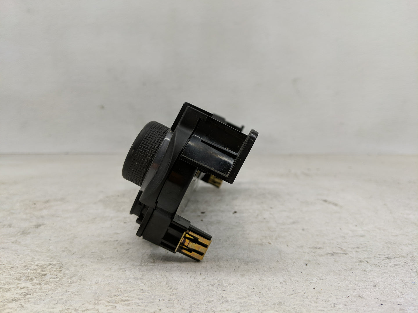 2014-2016 Chevrolet Malibu Radio Control Panel - Oemusedautoparts1.com
