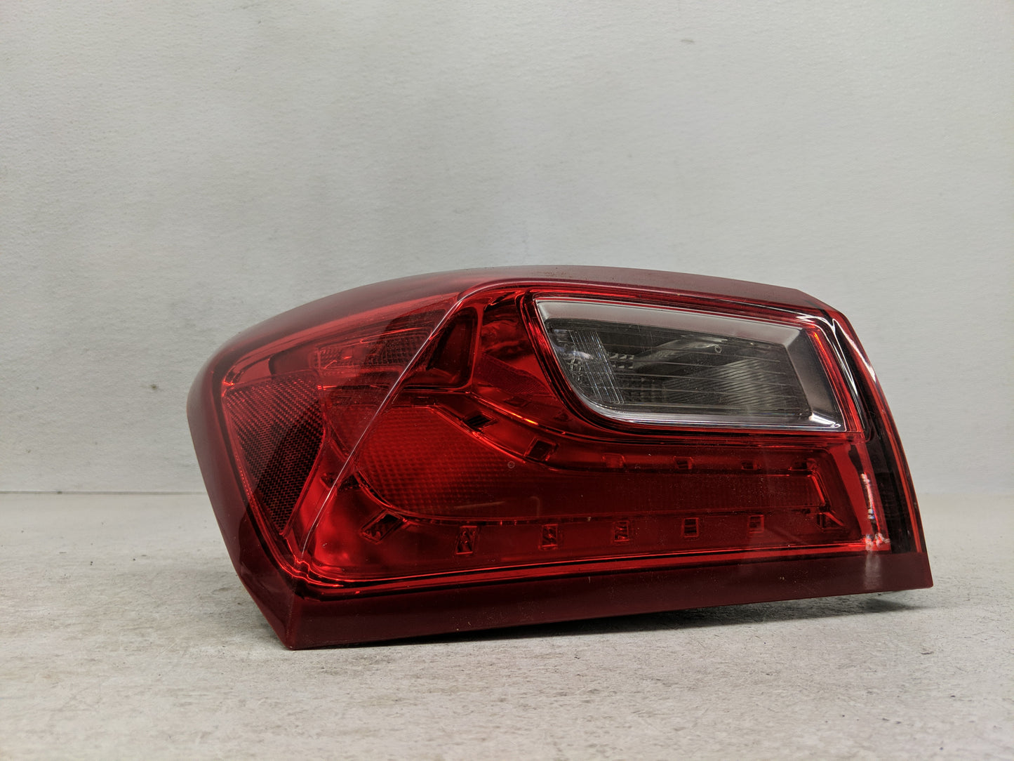 2016-2021 Chevrolet Malibu Tail Light Assembly Driver Left OEM Fits Fits 2016 2017 2018 2019 2020 2021 OEM Used Auto Parts -