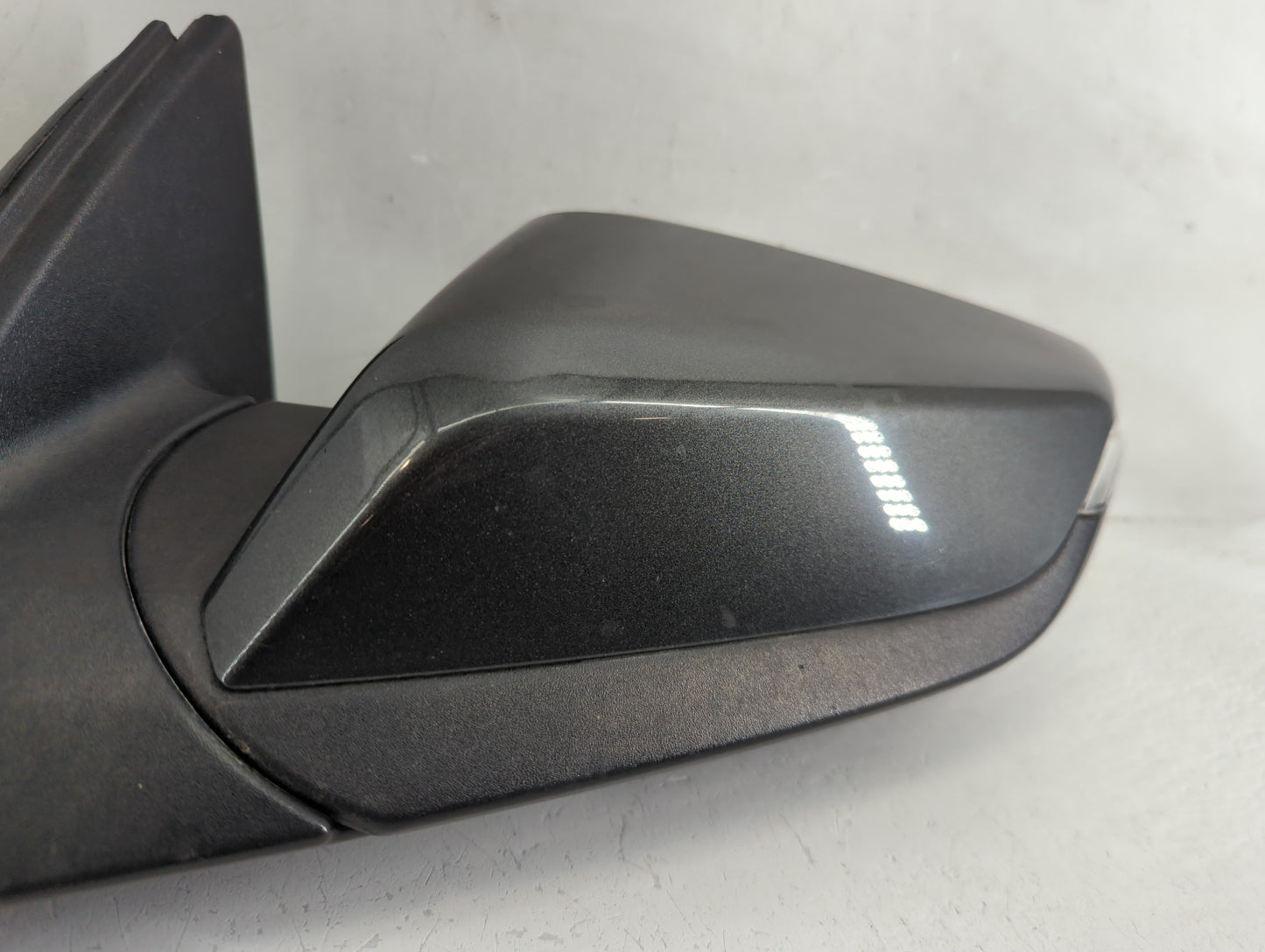 2016-2018 Chevrolet Malibu Driver Side View Mirror - Left Door Mirror OEM Used - Oemusedautoparts1.com