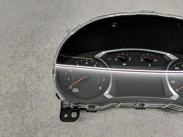 2016 Chevrolet Malibu Instrument Cluster Speedometer Gauges P/N:GM-0047-001 175597137, 84031634 Fits OEM Used Auto Parts