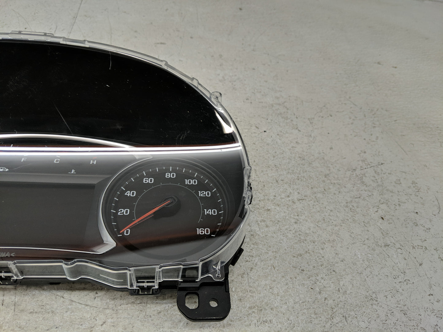 2016 Chevrolet Malibu Instrument Cluster Speedometer Gauges P/N:GM-0047-001 175597137, 84031634 Fits OEM Used Auto Parts - O