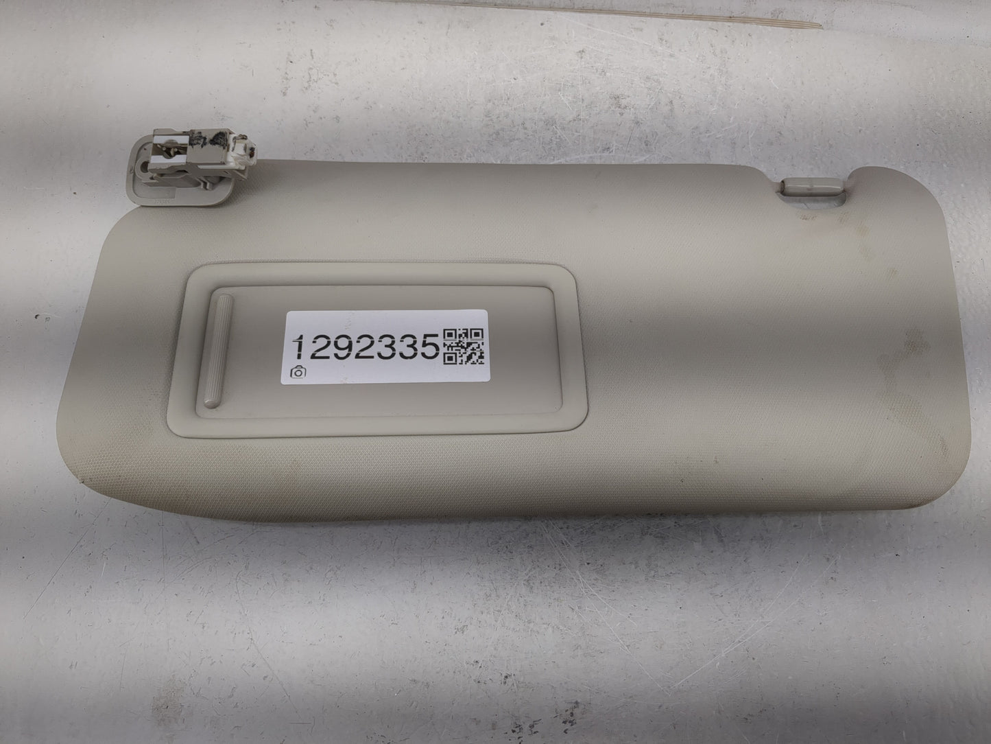 2016 Chevrolet Malibu Sun Visor Shade Replacement Passenger Right Mirror Fits OEM Used Auto Parts - Oemusedautoparts1.com