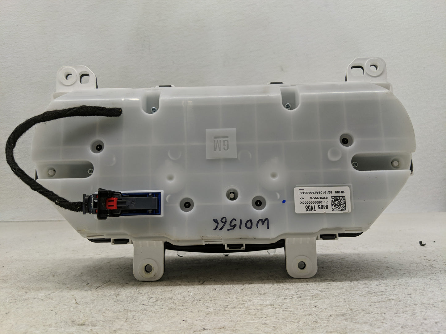 2016 Chevrolet Malibu Instrument Cluster Speedometer Gauges P/N:84057458 Fits OEM Used Auto Parts - Oemusedautoparts1.com
