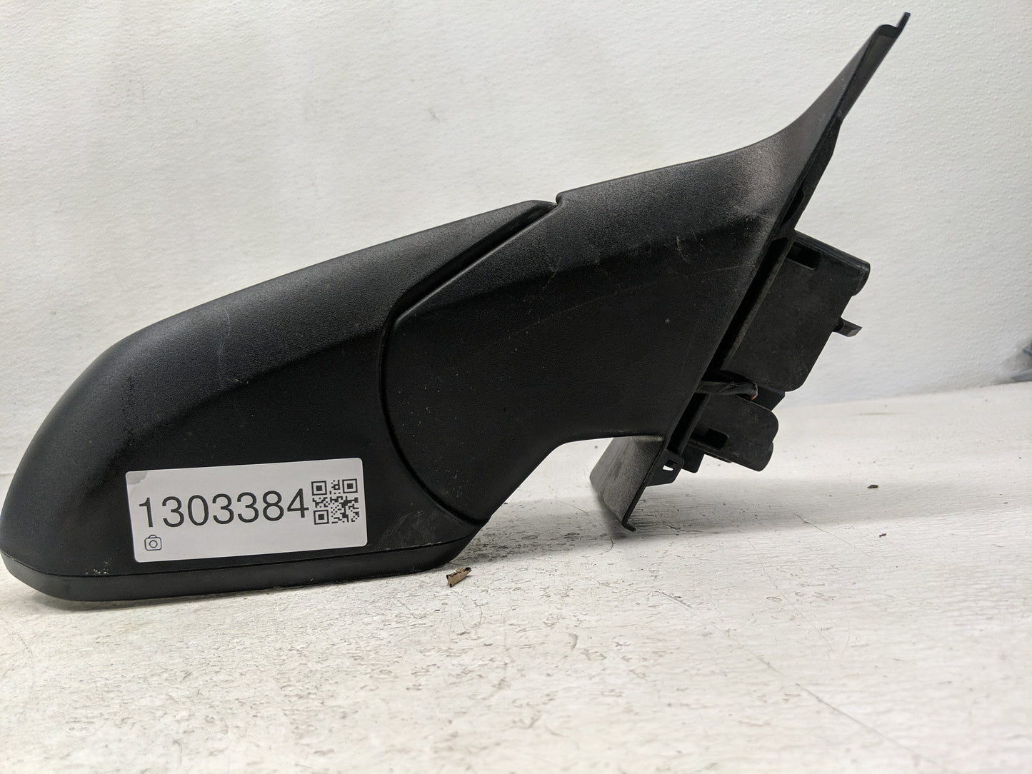 2016-2018 Chevrolet Malibu Passenger Side View Mirror - Right Door Mirror OEM Used - Oemusedautoparts1.com
