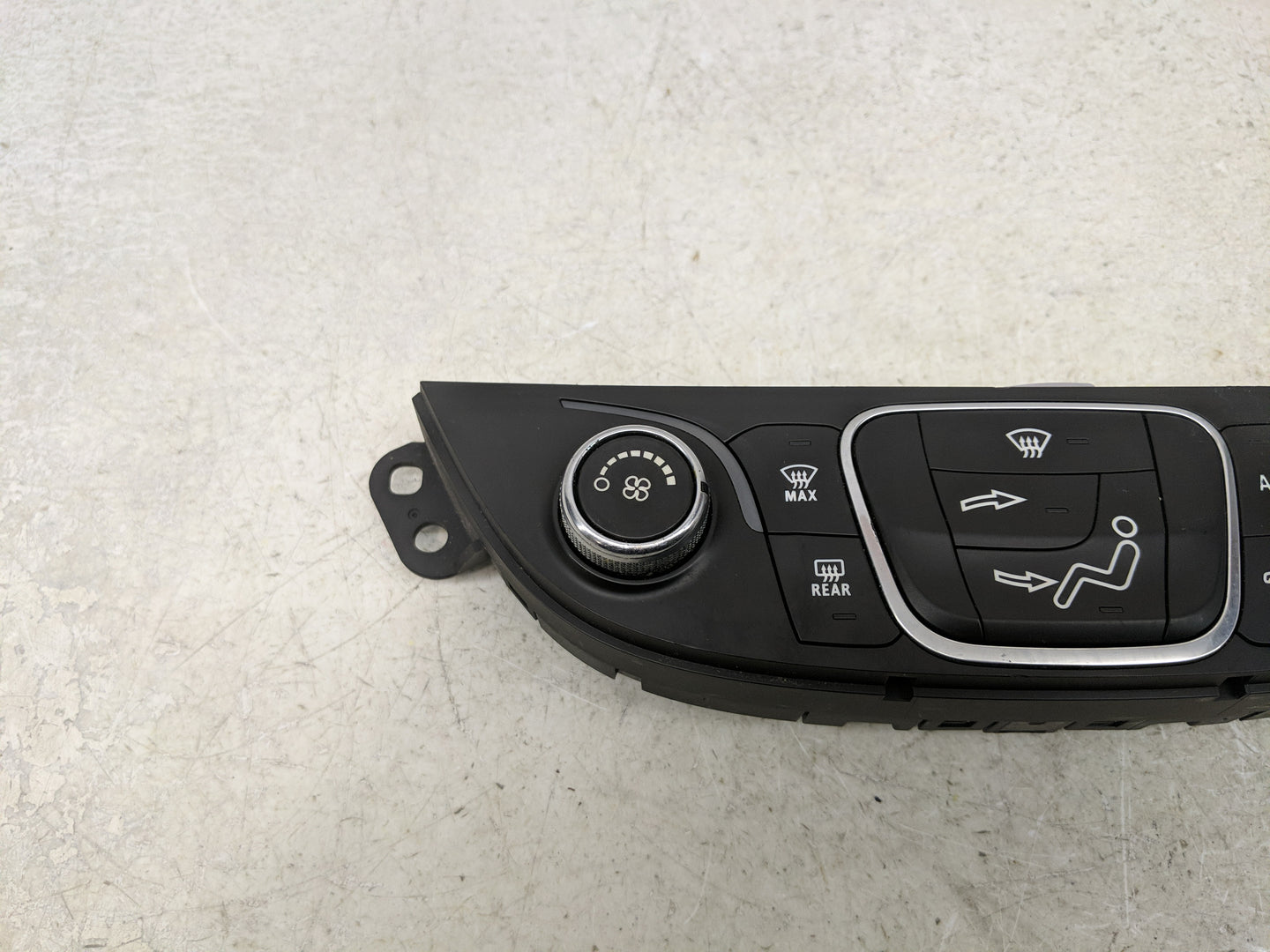 2016-2017 Chevrolet Malibu Climate Control Module Temperature AC/Heater Replacement P/N:000235226 84178406 Fits Fits 2016 20