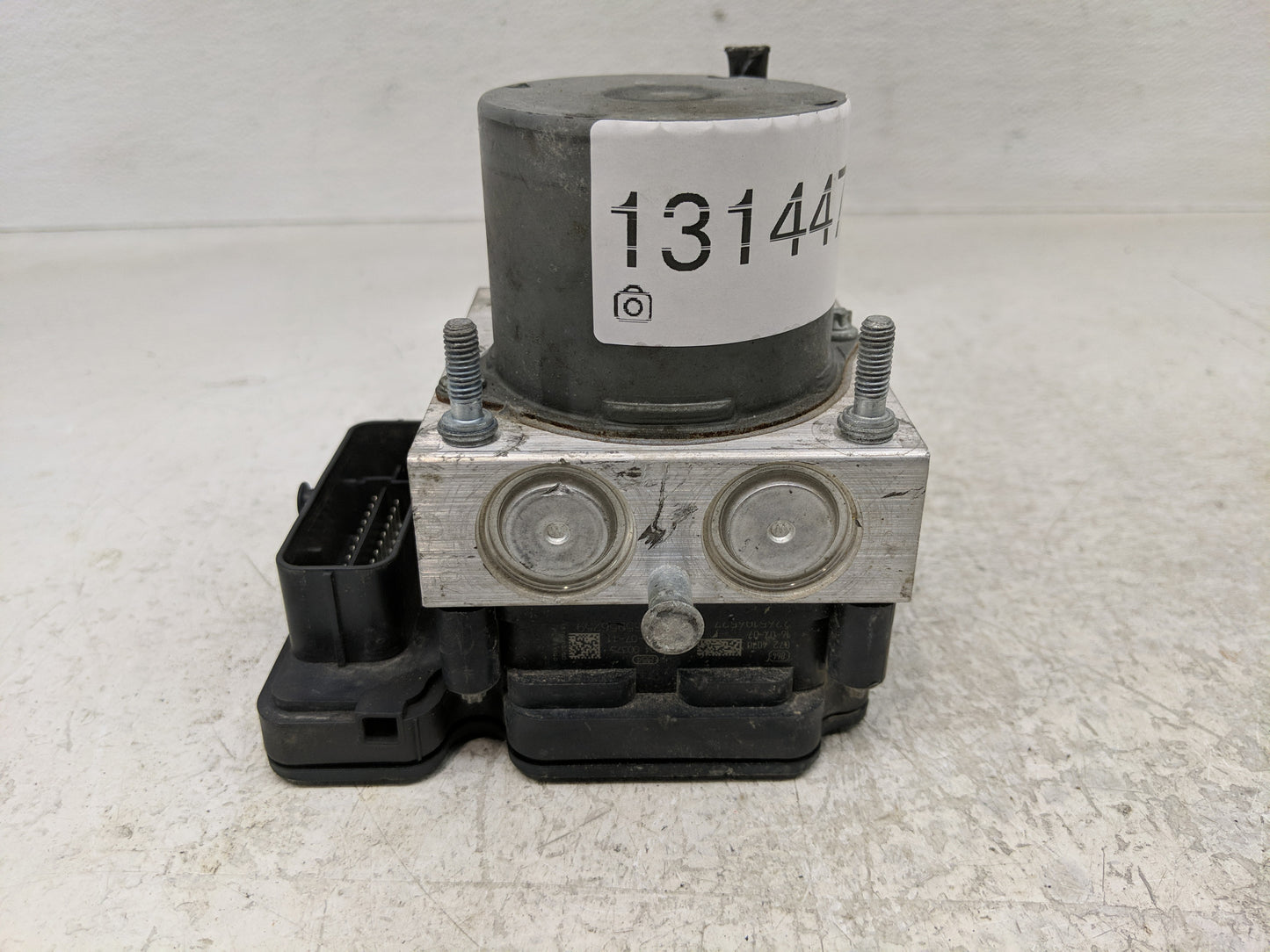 2016 Chevrolet Malibu ABS Pump Control Module Replacement P/N:065055766 Fits OEM Used Auto Parts - Oemusedautoparts1.com